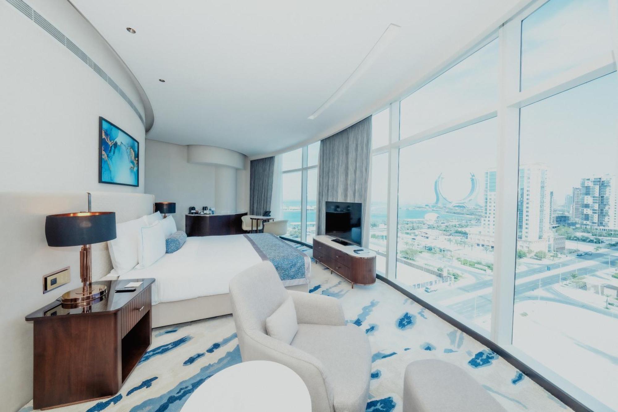 Century Marina Hotel - Lusail Esterno foto A bedroom at the hotel